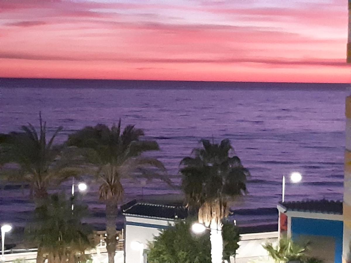 Torrox, Superbe Et Sur La Plage! Eksteriør bilde
